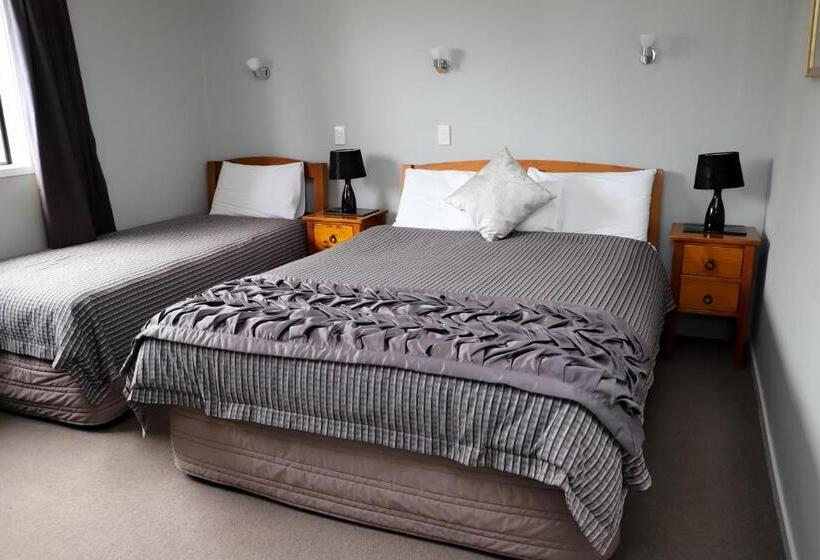 Апартаменты 1 Спальня, Coronation Park Motels