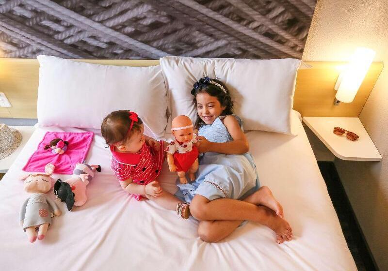 Номер Стандарт, Ibis Maringa