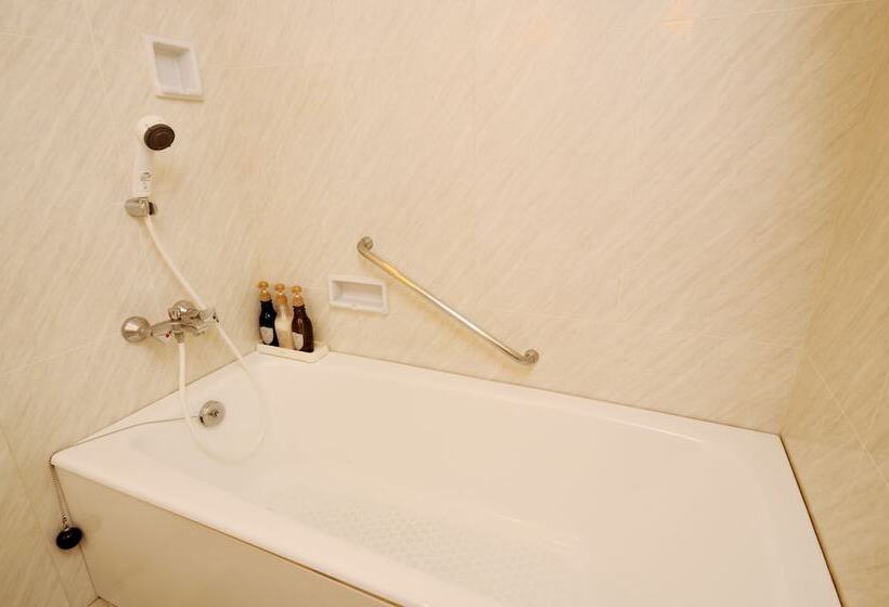اتاق استاندارد سه نفره, Rembrandt Hotel Ebina