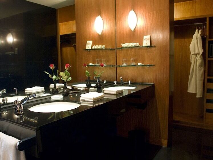 프리미엄 룸, The Grand New Delhi