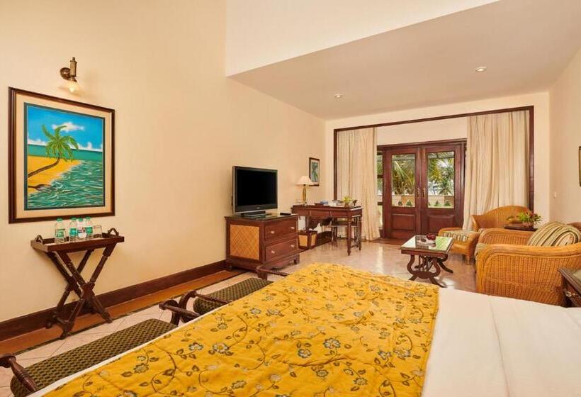 غرفة قياسية مطلّة علي البحر, The Lalit Golf & Spa Resort Goa