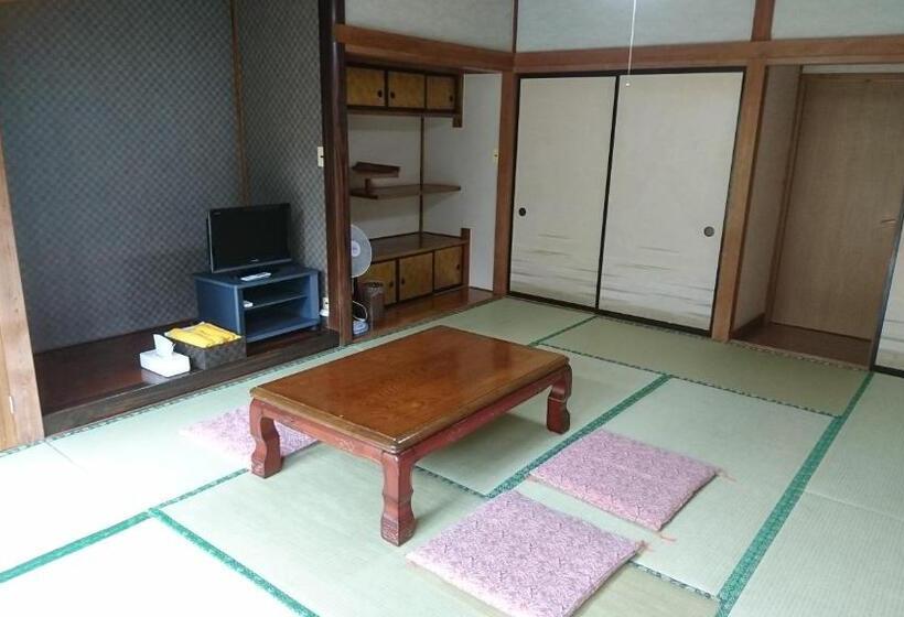 Семейный Номер, Inn Yamanami