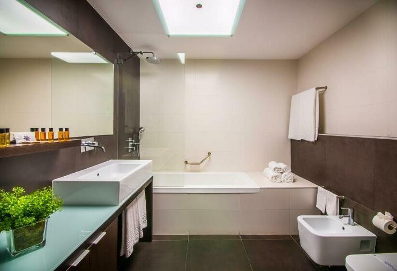 سوییت پرستیژ, Rr Hotel Da Rocha