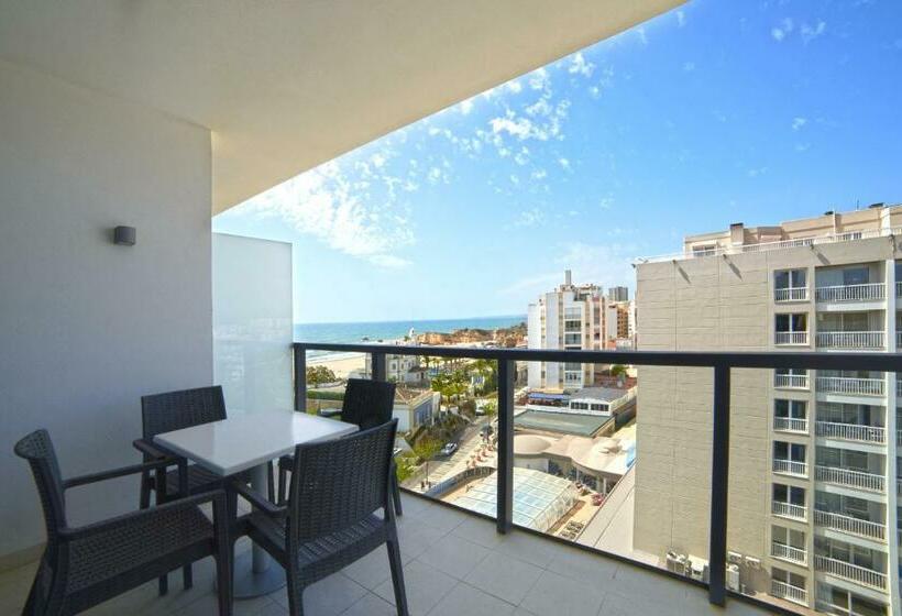 سوییت خانوادگی, Rr Hotel Da Rocha