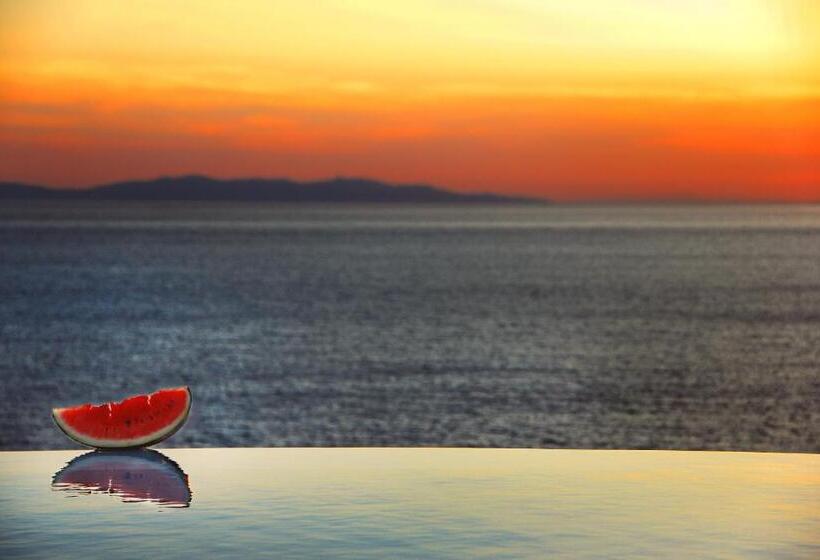 Полулюкс с Бассейном, Cavo Tagoo Mykonos