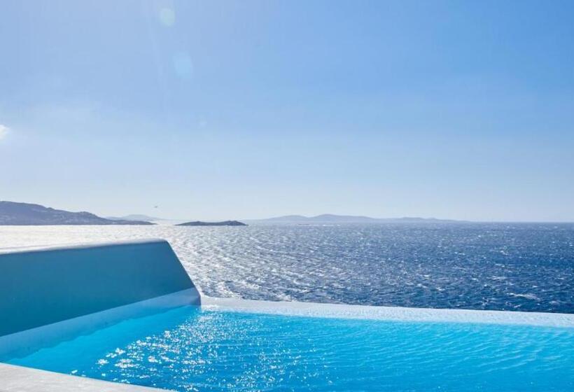 جناح جونيور مزوَّد بحمام سباحة, Cavo Tagoo Mykonos