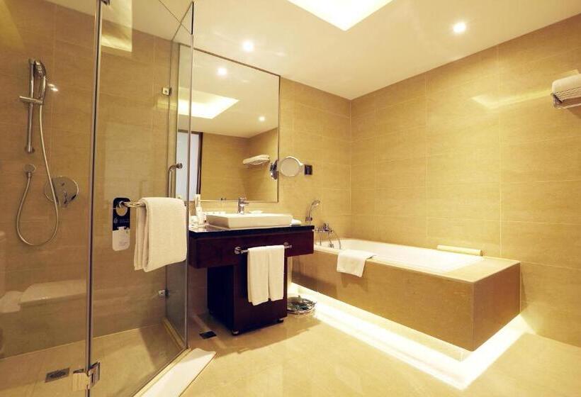 Junior Suite, Grand Mercure Beijing Central