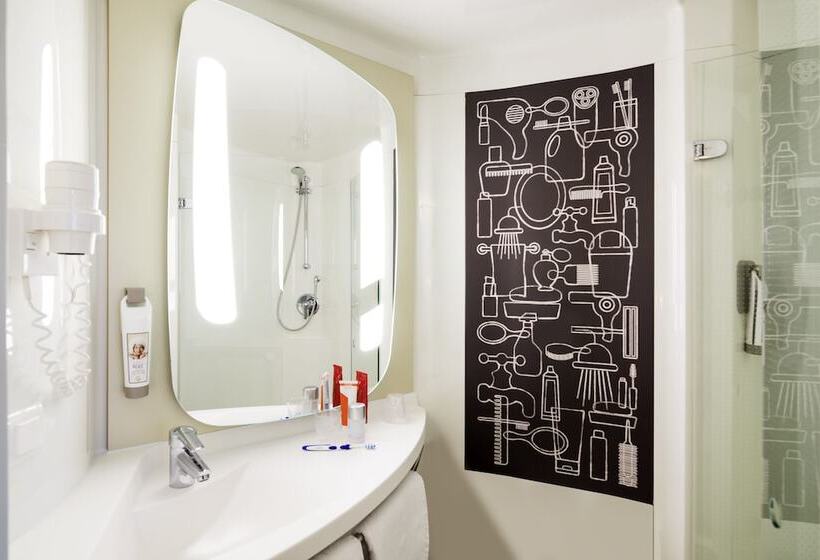 Номер Стандарт, Ibis Den Haag City Centre