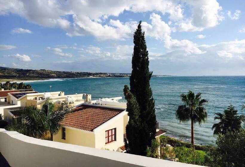 خانه ردیفی 2 خوابه, Townhouse Coral Bay Village
