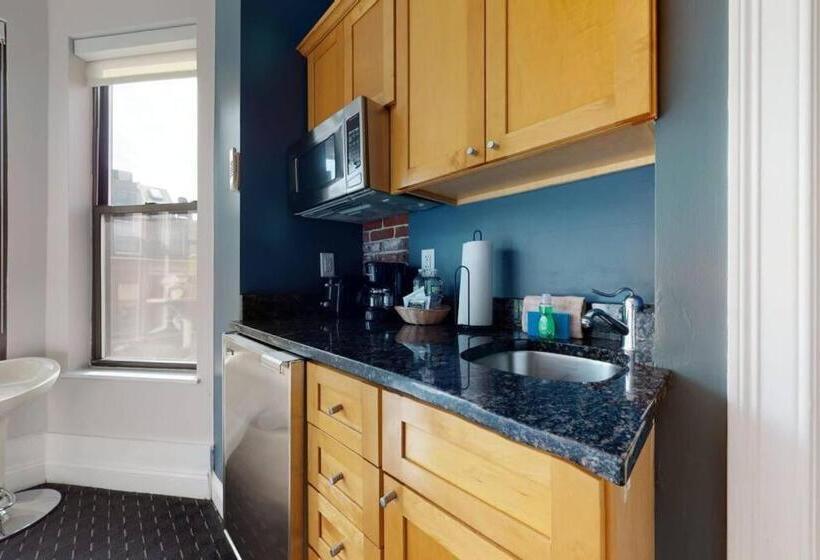 חדר סטודיו סטנדרד, Centrally Located Studio In The Southend, #25