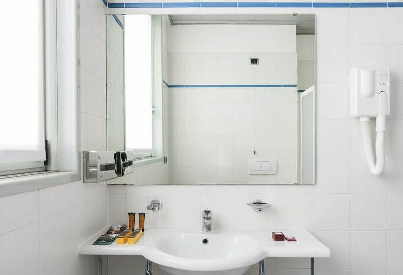 舒适型房间, B&b Hotel Milano La Spezia