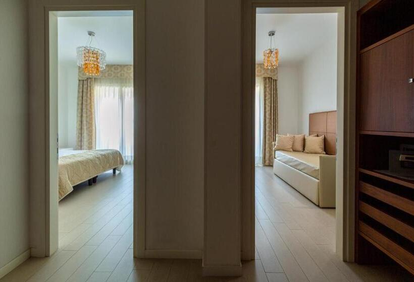 Family Suite, Continental Wellness & Spa