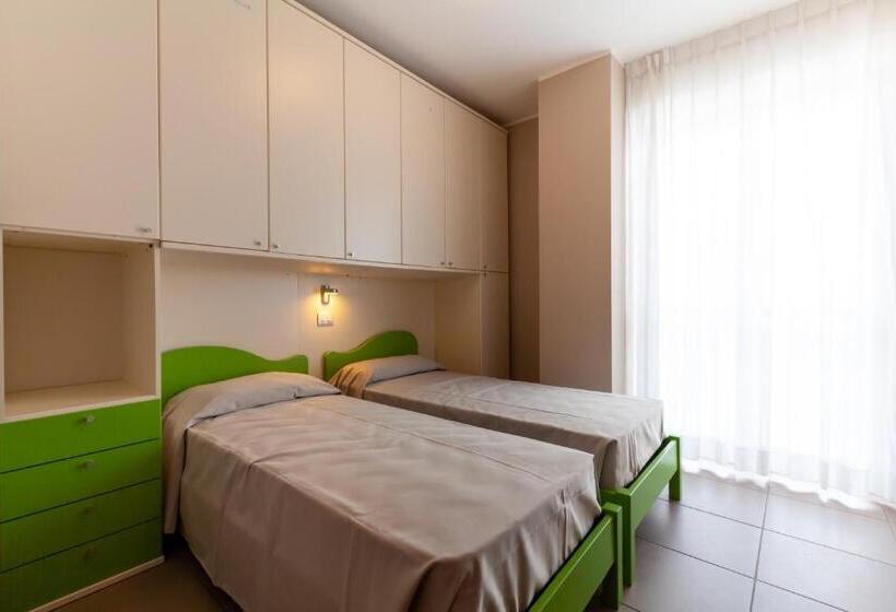 Апартаменты Superior 2 Спальни, Holiday Club Residence