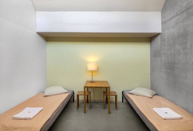 اتاق استاندارد, Lausanne Youth Hostel Jeunotel
