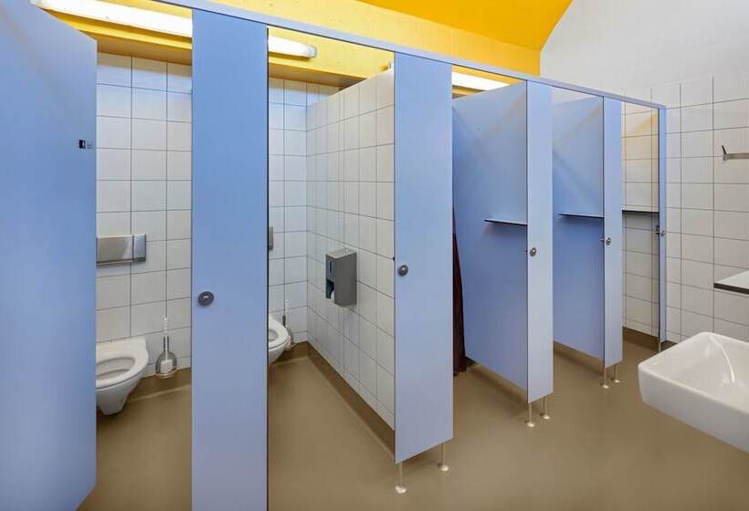 اتاق استاندارد, Lausanne Youth Hostel Jeunotel