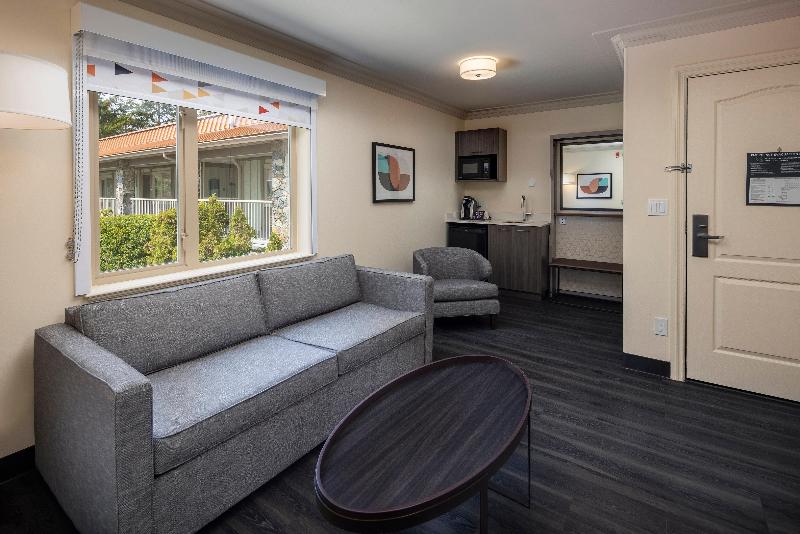スイート, Holiday Inn Victoria   Elk Lake, An Ihg