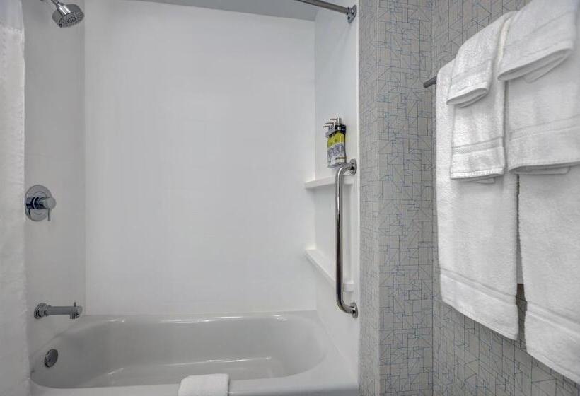 标准间, Holiday Inn Express   Milwaukee Downtown, An Ihg