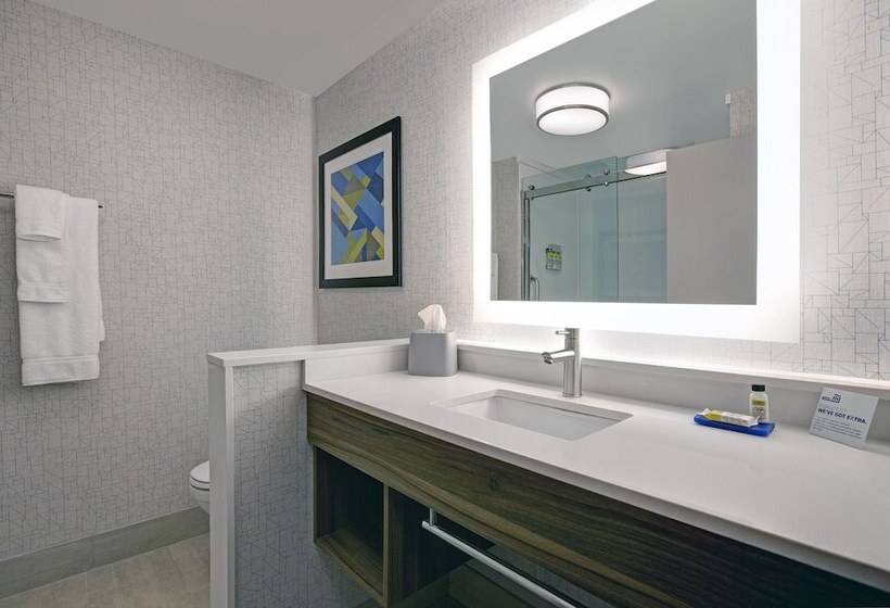 标准间, Holiday Inn Express   Milwaukee Downtown, An Ihg