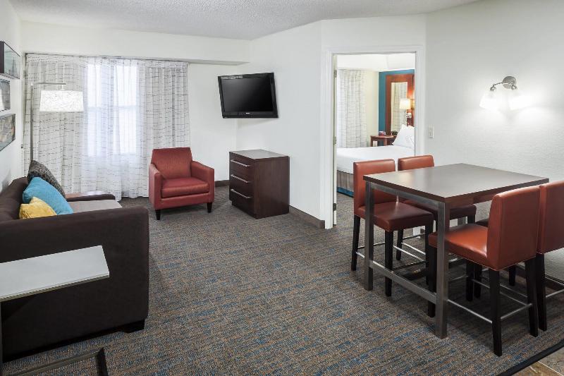 Люкс, Residence Inn Kansas City Overland Park