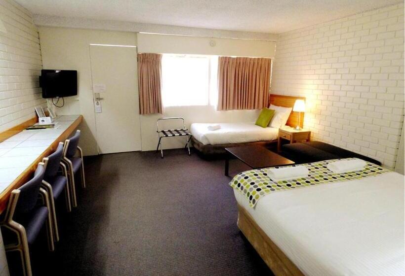 四人豪华间, Wanderlight Motor Inn
