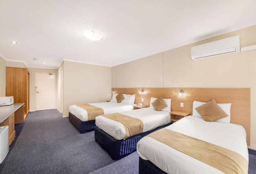 스탠다드 트리플 룸, Ciloms Airport Lodge