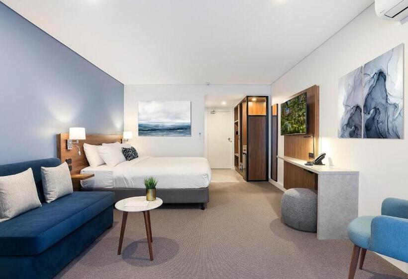 스탠다드 스튜디오, Killara Hotel & Suites