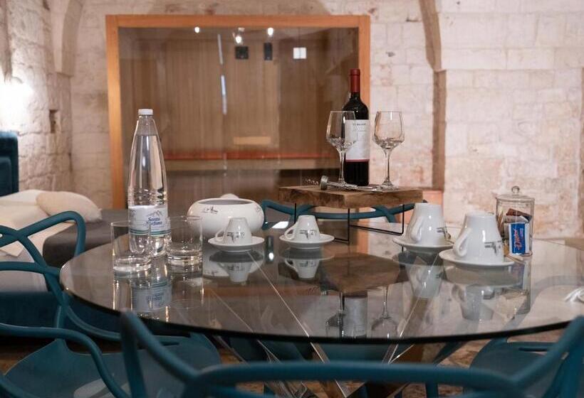Люкс с гидромассажем, Dama Bianca Boutique Hotel Ostuni
