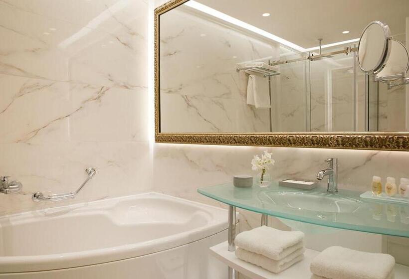 Полулюкс Вид на Бассейн, Anthemus Sea Beach Hotel And Spa