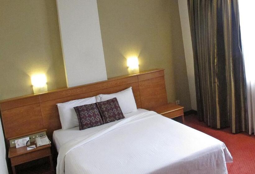 Номер Стандарт, Grand Continental Kuching