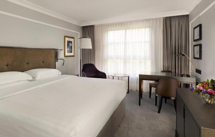 Номер Клуб Кровать Кинг, Hyatt Regency London The Churchill