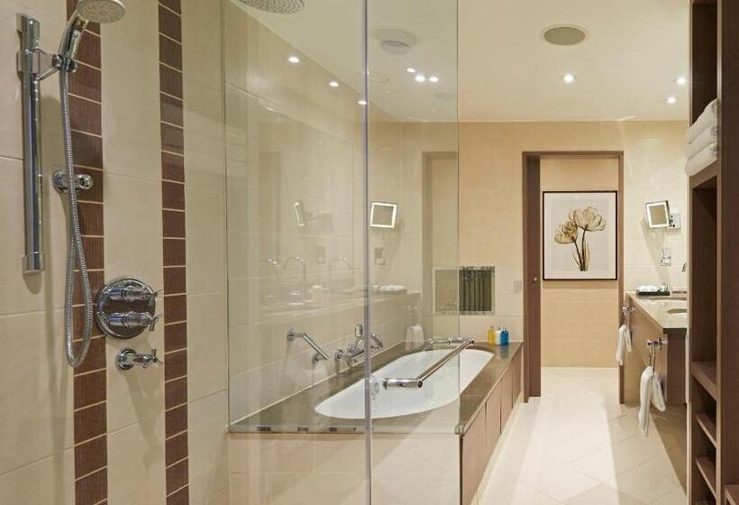 سوئیت پریمیوم, Hyatt Regency London The Churchill