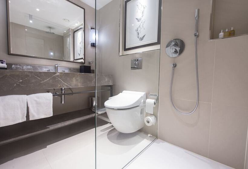 Номер Стандарт, Hyatt Regency London The Churchill