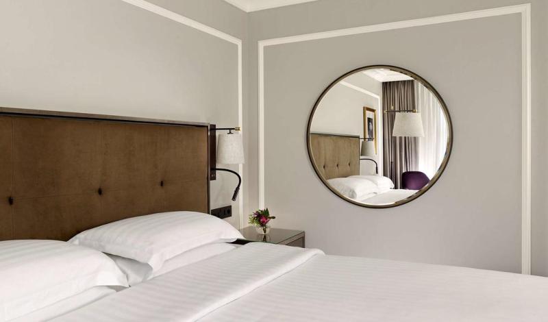 Номер Клуб, Hyatt Regency London The Churchill