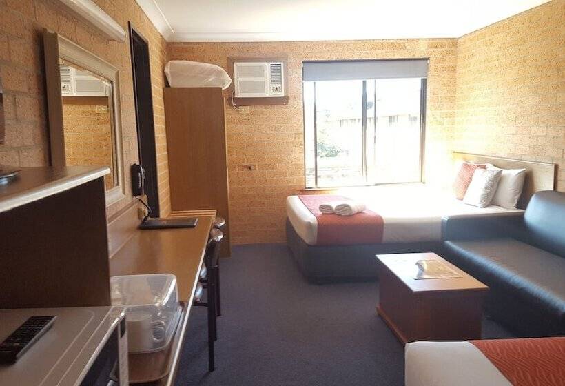 Четырехместный Номер Deluxe, Royal Palms Motor Inn