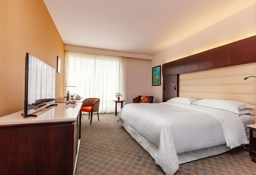 Номер Клуб, Sheraton Bogota