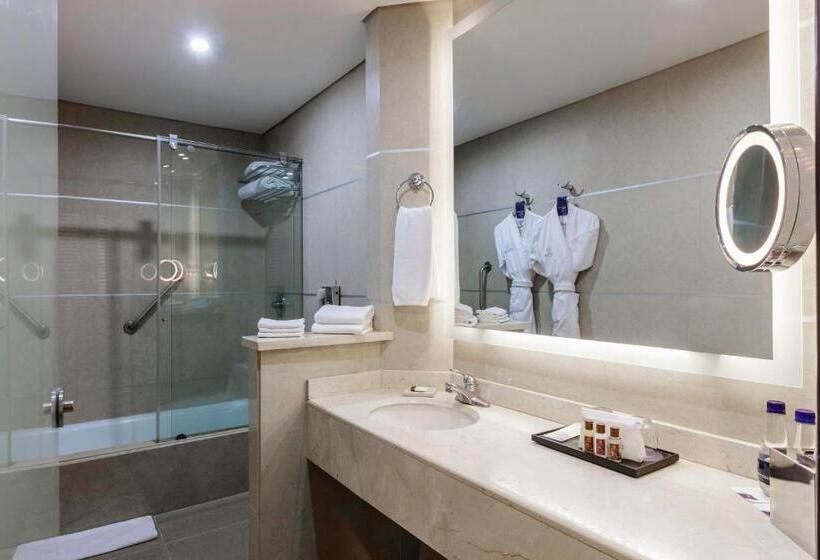 Номер Клуб, Sheraton Bogota