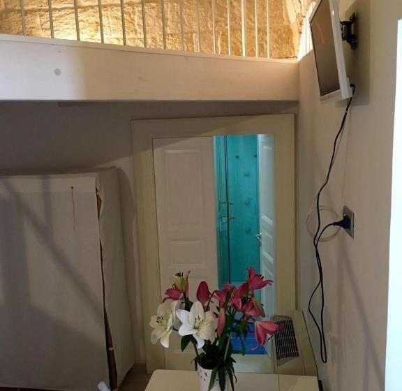 标准间, Cantaluna B&b
