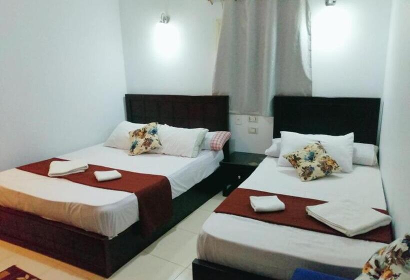 اتاق لوکس سه تخته, Horus Guest House Pyramids View