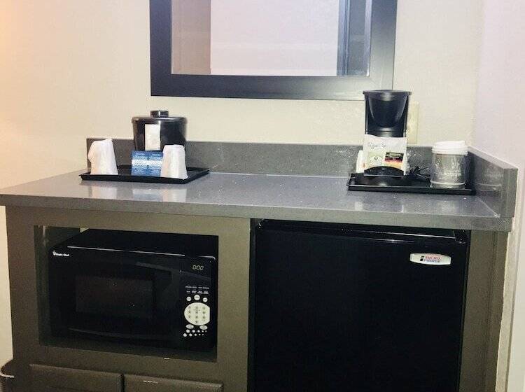 Люкс, Country Inn & Suites By Radisson, Warner Robins, Ga