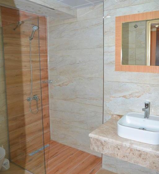 Четырехместный Номер Economy, Tuntas Beach Hotel   All Inclusive