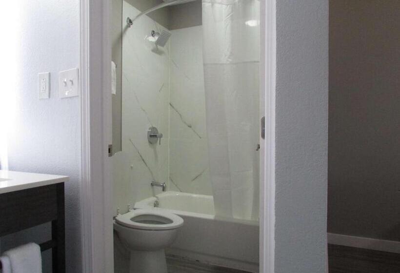 Четырехместный Номер Deluxe, Motel 6 Brookhaven, Ms