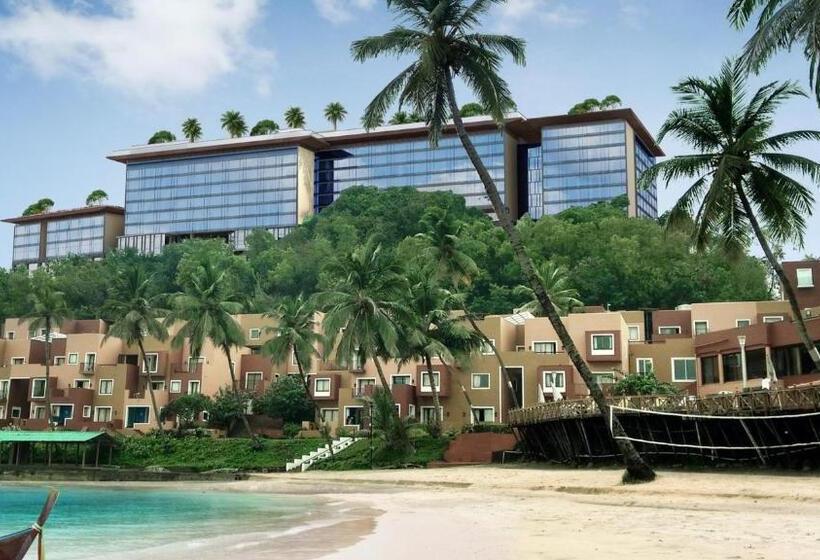 Номер Deluxe, Taj Cidade De Goa Horizon, Goa