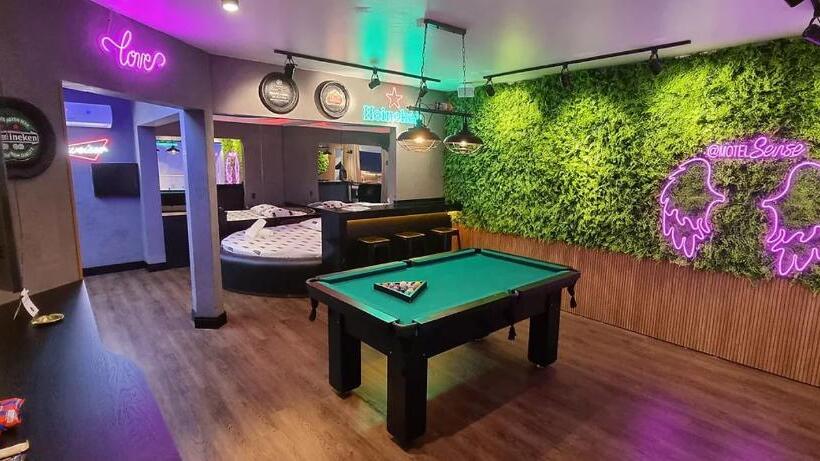 Номер Deluxe, Sense Motel