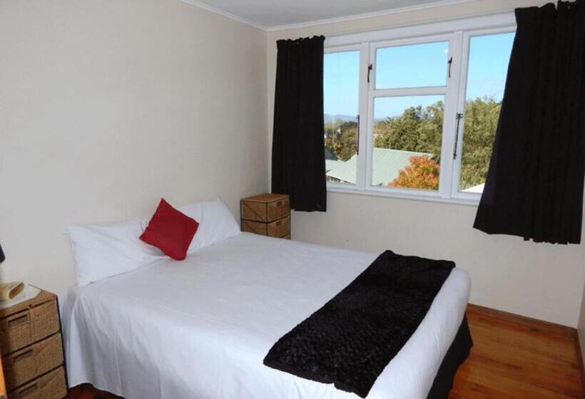 Дом 3 Спальни, Cheviot Park Motor Lodge