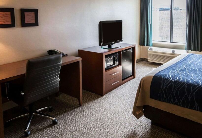 Люкс, Comfort Inn Crystal Lake   Algonquin