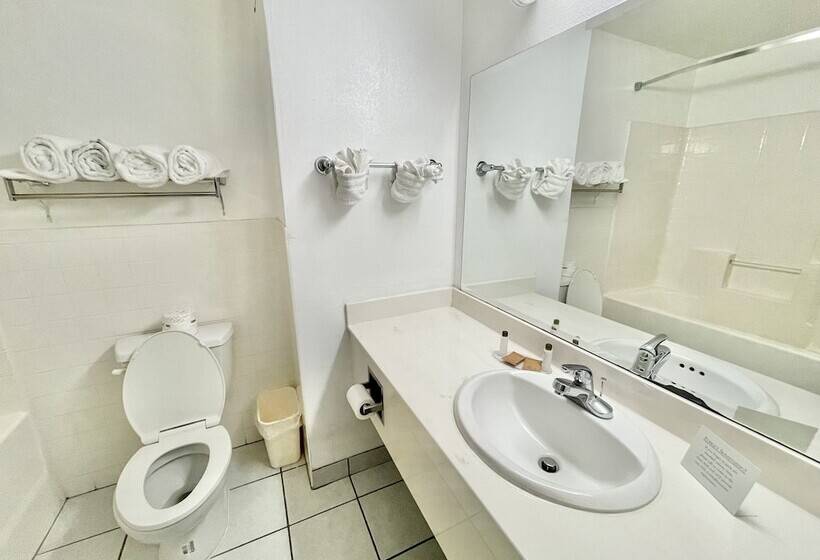 Люкс, Fairbridge Inn & Suites Cleburne