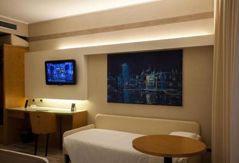 Трехместный Номер Премиум, Park Hotel Ai Pini & Restaurant Ai Pini