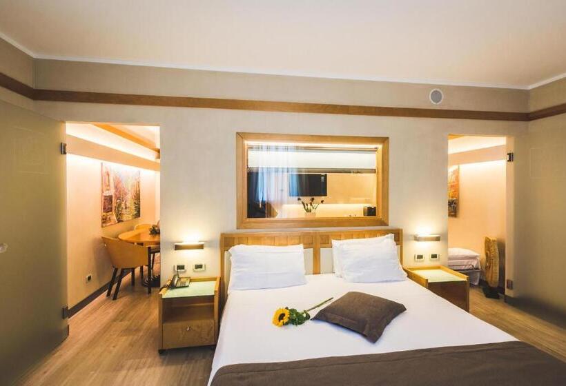 Полулюкс, Park Hotel Ai Pini & Restaurant Ai Pini