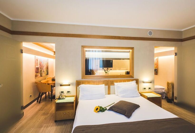 Полулюкс, Park Hotel Ai Pini & Restaurant Ai Pini