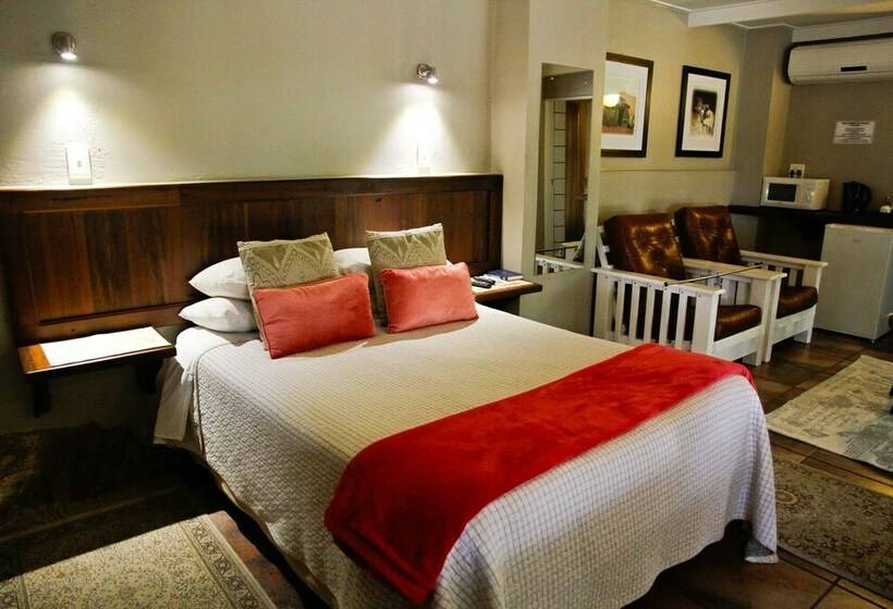 带双人床的经典房间, Ikaia River Lodge